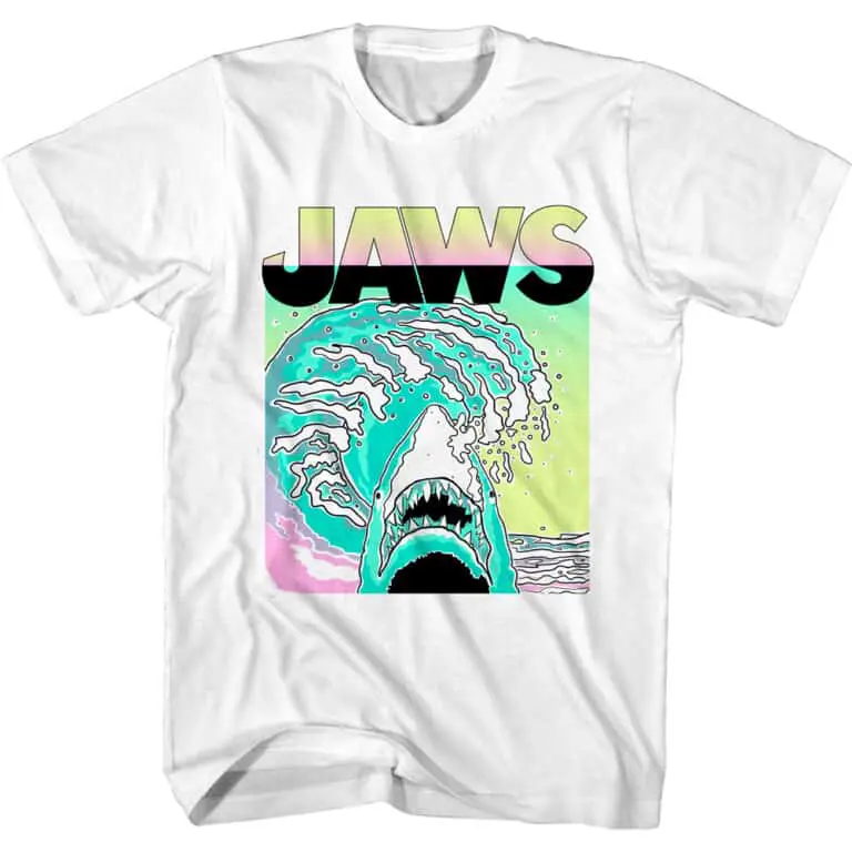 Vibrant Jaws graphic t-shirt with shark illustration, perfect for surf and ocean lovers.