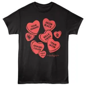 Black Twilight Saga-themed T-shirt with red hearts featuring character and team names from the Twilight series.