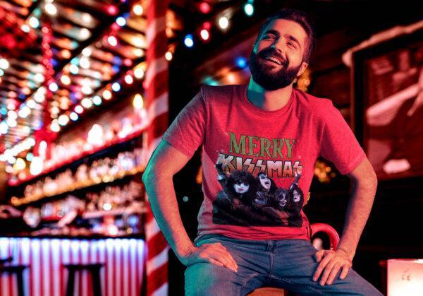 Kiss Merry Kissmas Men’s T Shirt