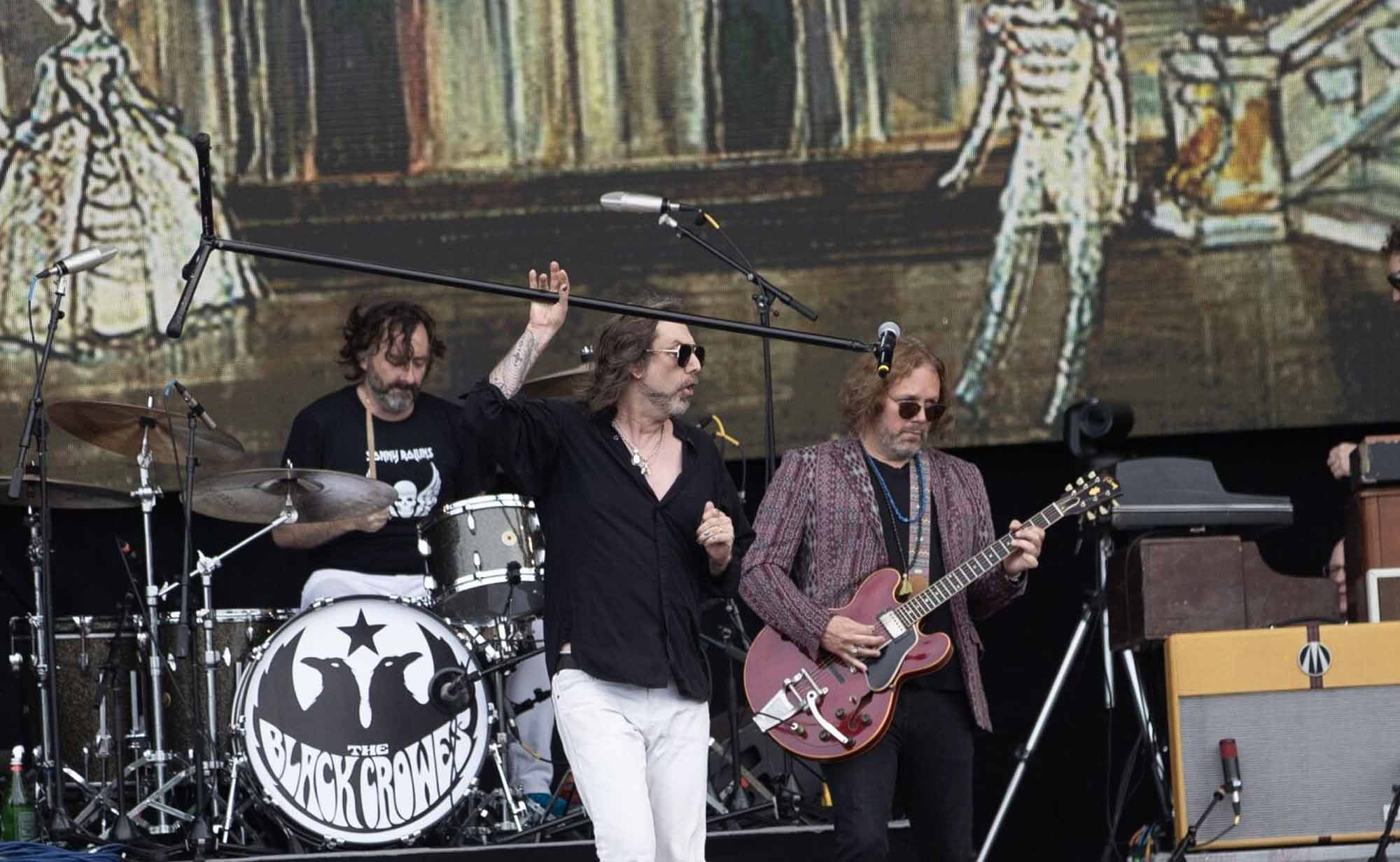 Black Crowes stage