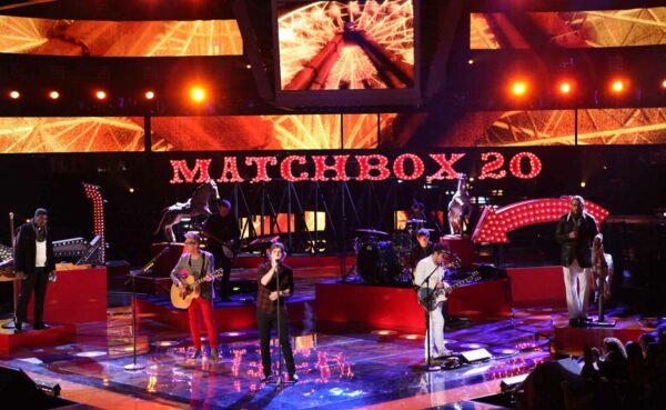 matchbox 20 stage