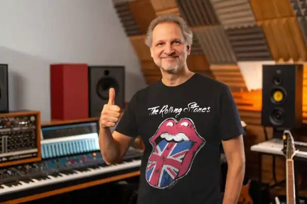 A vintage gentleman wearing a Rolling Stones Union Jack Tongue Men’s T Shirt