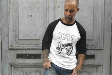 About to rock raglan