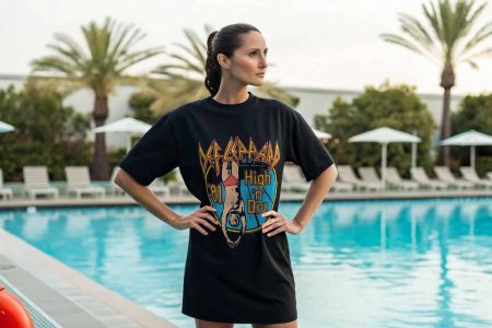 def leppard high n dry tee