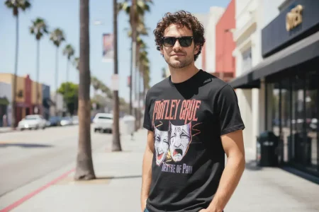 Motley Crue Theatre of pain tee