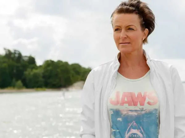 Jaws shark lady