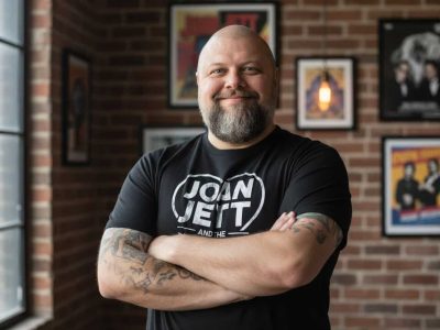 Joan Jett big & tall