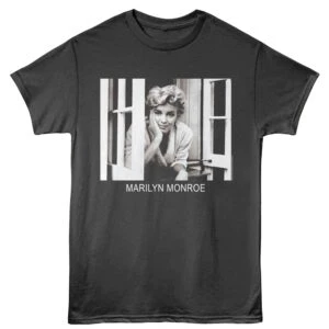 Marilyn Monroe from the Window Men’s T Shirt