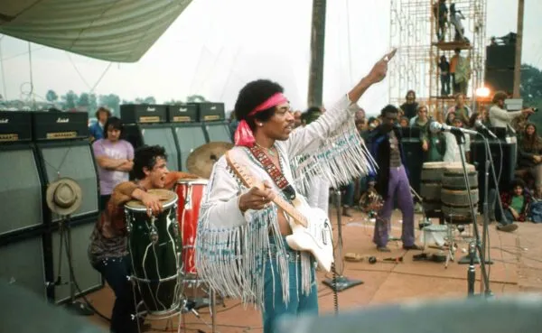 Hendrix plays Woodstock