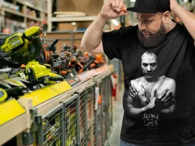 High-quality graphic t-shirt with bold design for streetwear fans.