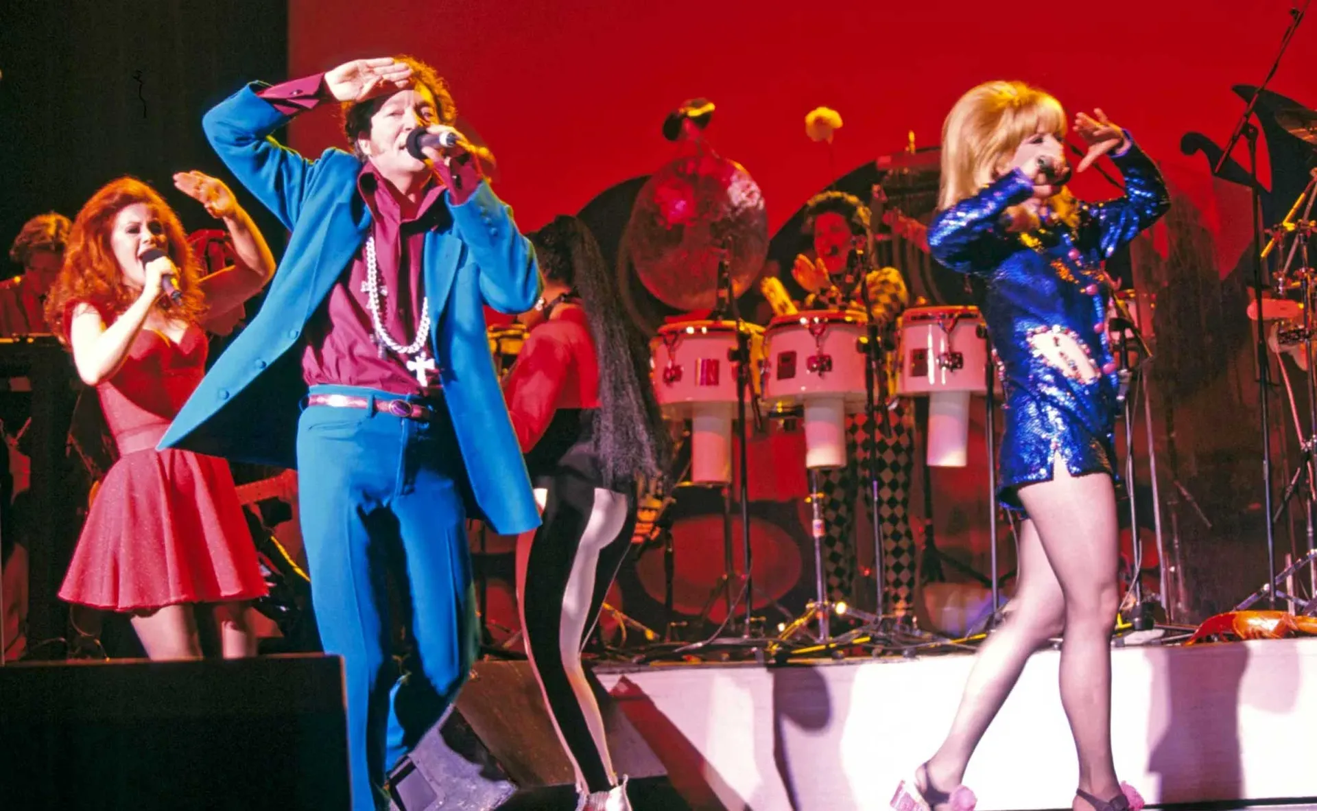 B52's on stage