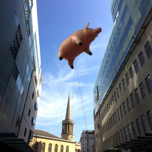 Pink floyd pig in london